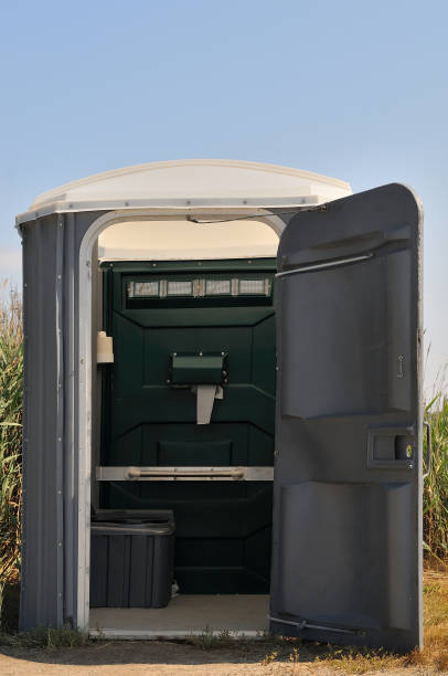 Best Portable restroom trailer rental  in Fairland, OK